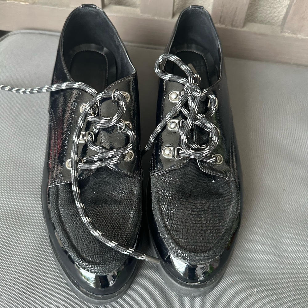 Donald J. Pliner Black Moccasins